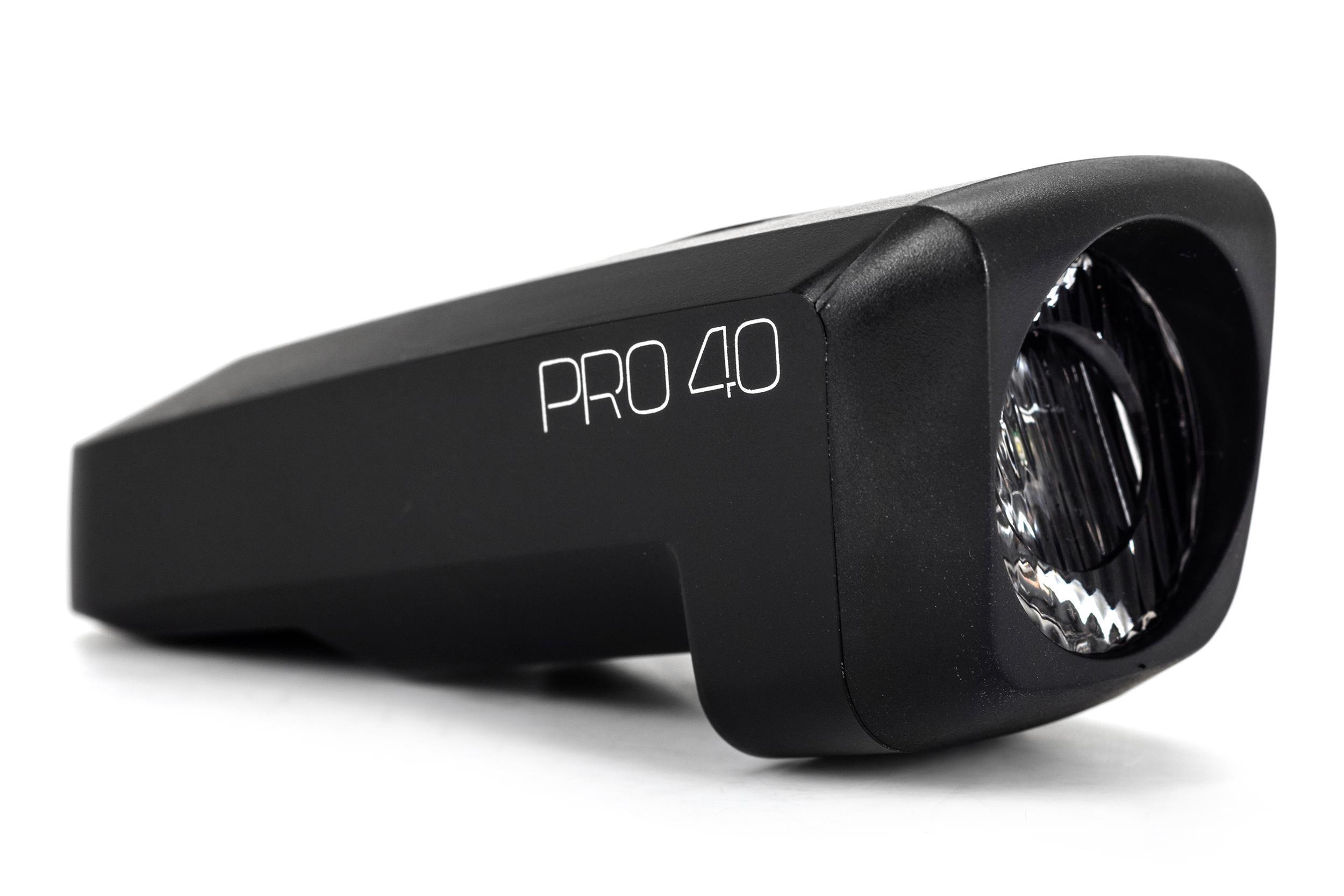Helmhalterung für zum Beispiel diese Lampe Pro40 von Cube Acid